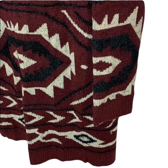 🌸2/$25 NWOT Black Rivet Cardigan Sweater black maroon cream Faux Fur - Picture 7 of 8